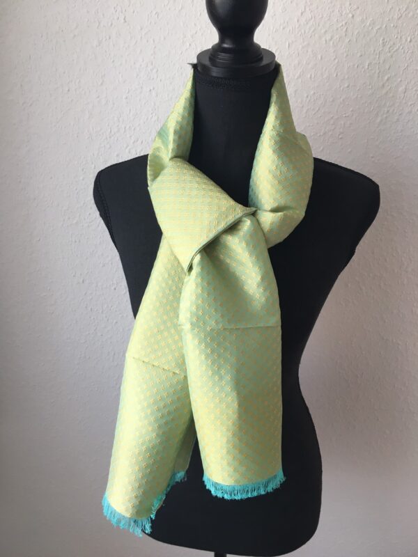 foulard en soie vert
