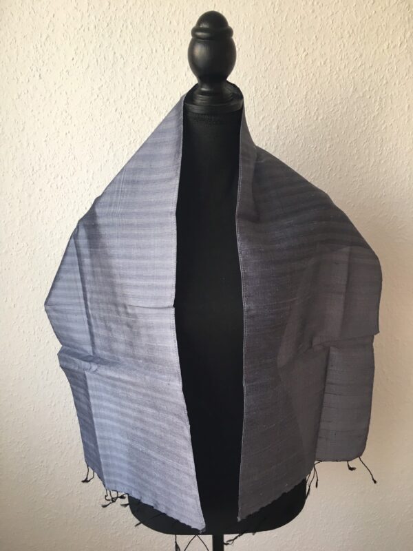 foulard en soie gris anthracite