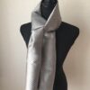 Foulard en soie gris