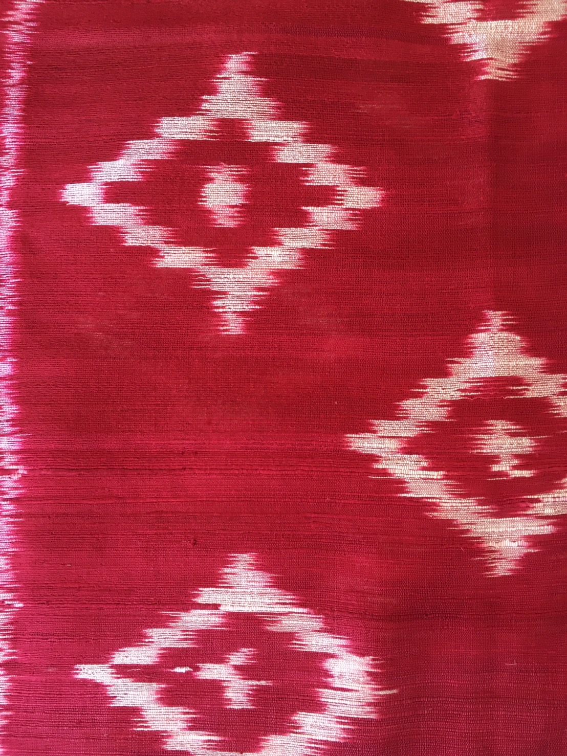 Grand foulard en soie rouge intense - MOONOI