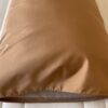Grande taie d’oreiller en soie café au lait satiné – 47,5 cm x 75 cm – Image 2